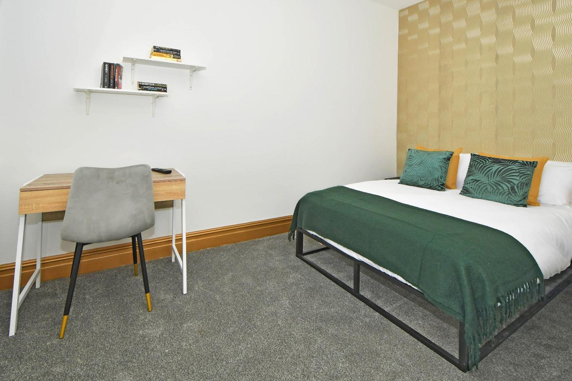 One Battison - Affordable Rooms, Suites & Studios In Stoke On Trent エクステリア 写真