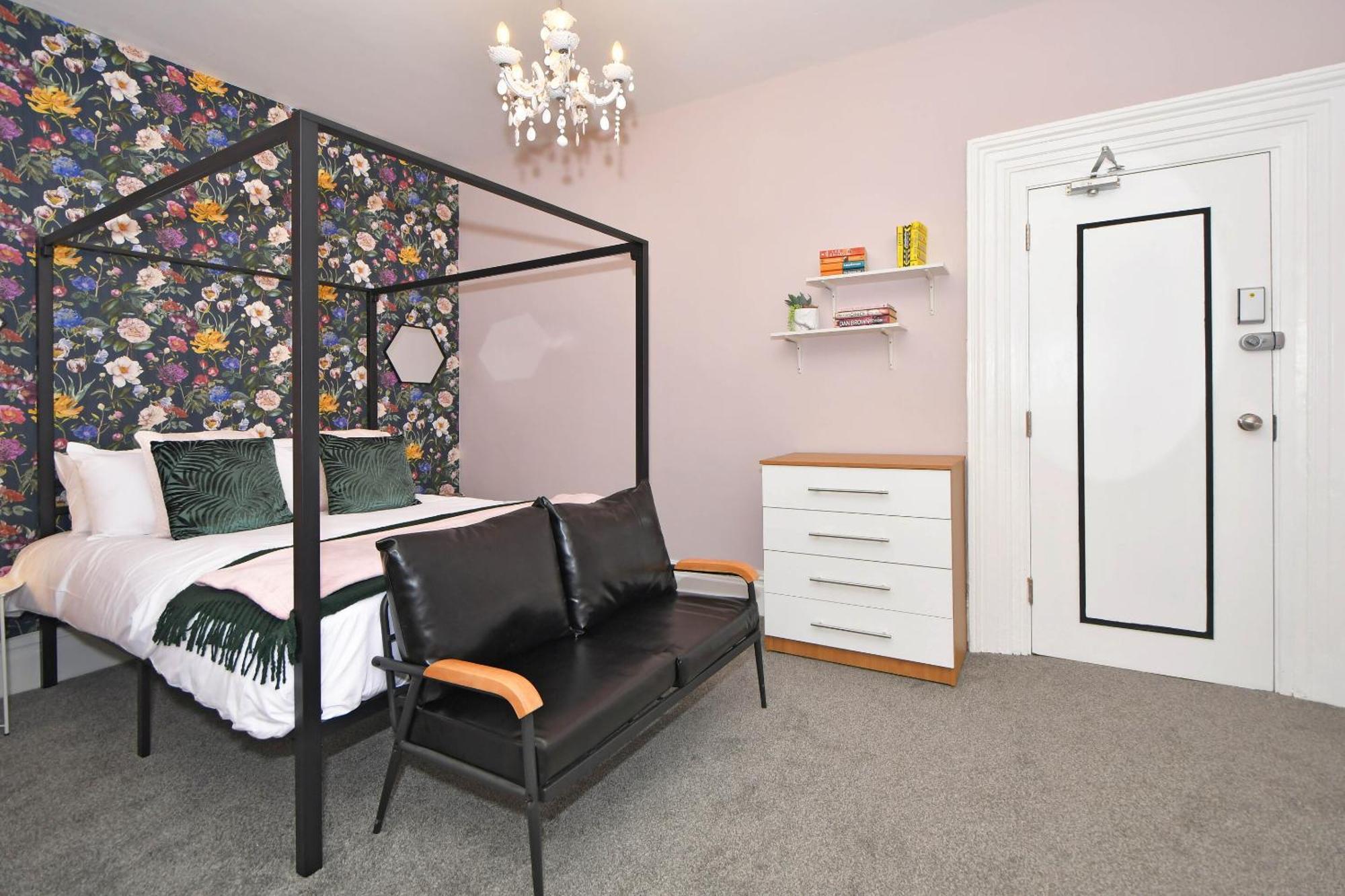 One Battison - Affordable Rooms, Suites & Studios In Stoke On Trent エクステリア 写真