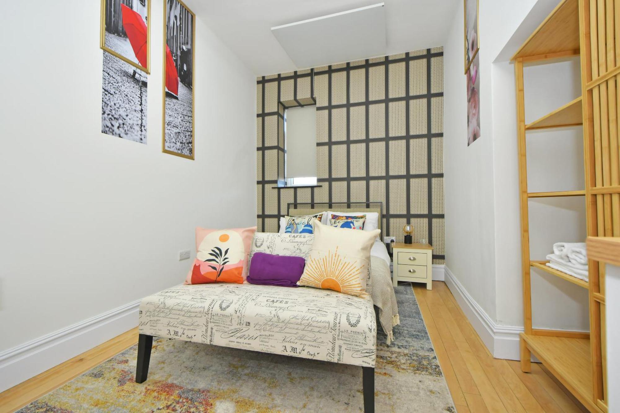 One Battison - Affordable Rooms, Suites & Studios In Stoke On Trent エクステリア 写真