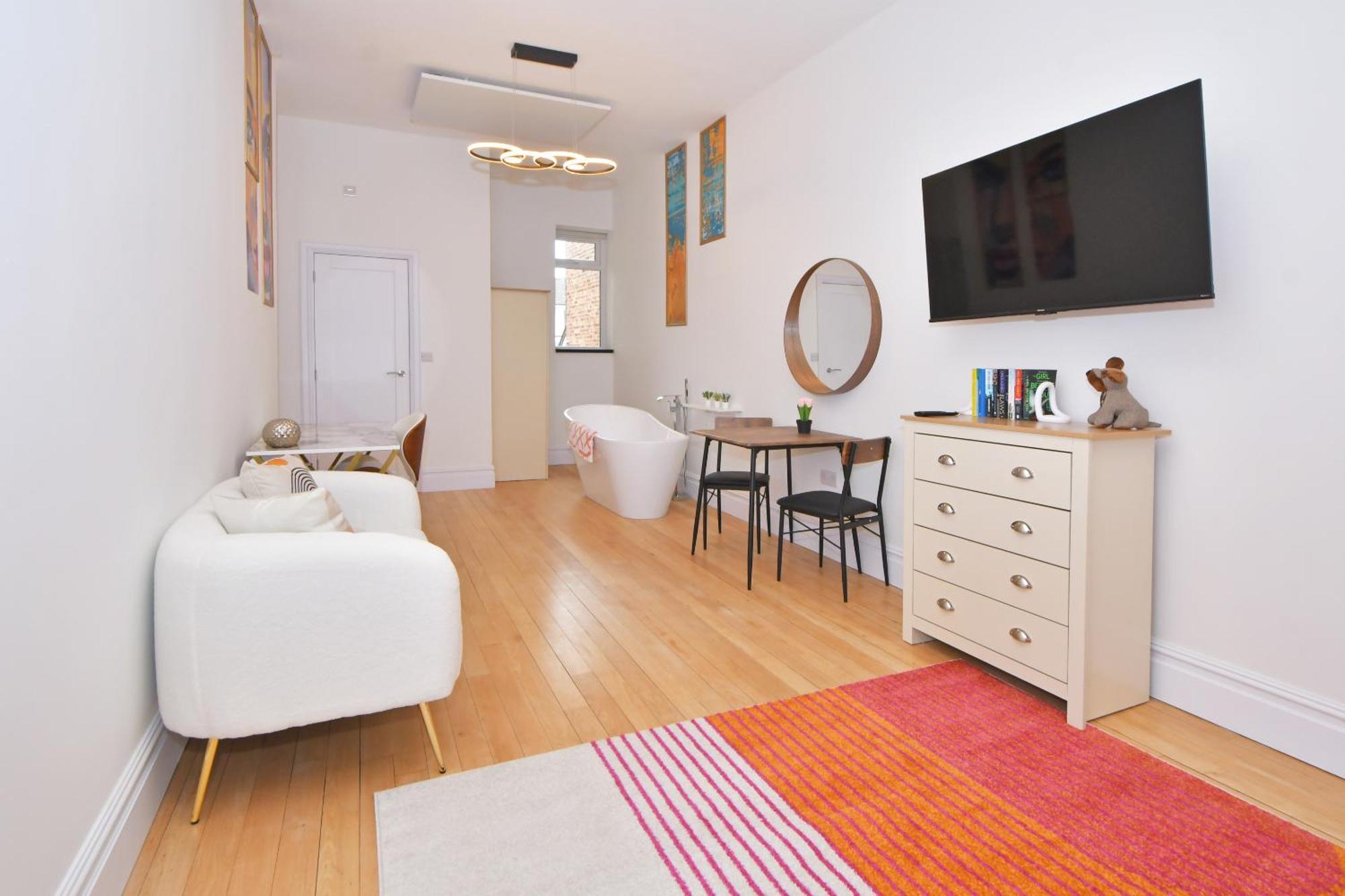 One Battison - Affordable Rooms, Suites & Studios In Stoke On Trent エクステリア 写真